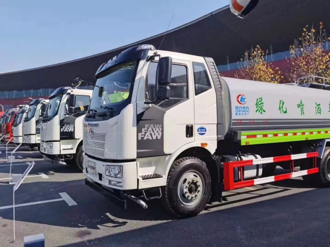 程力集团旗下“程力专汽”与一汽解放签订四千辆国六中重卡底盘采购协议,全面发力中重卡专汽市场进一步巩固专用车领导地位!图片